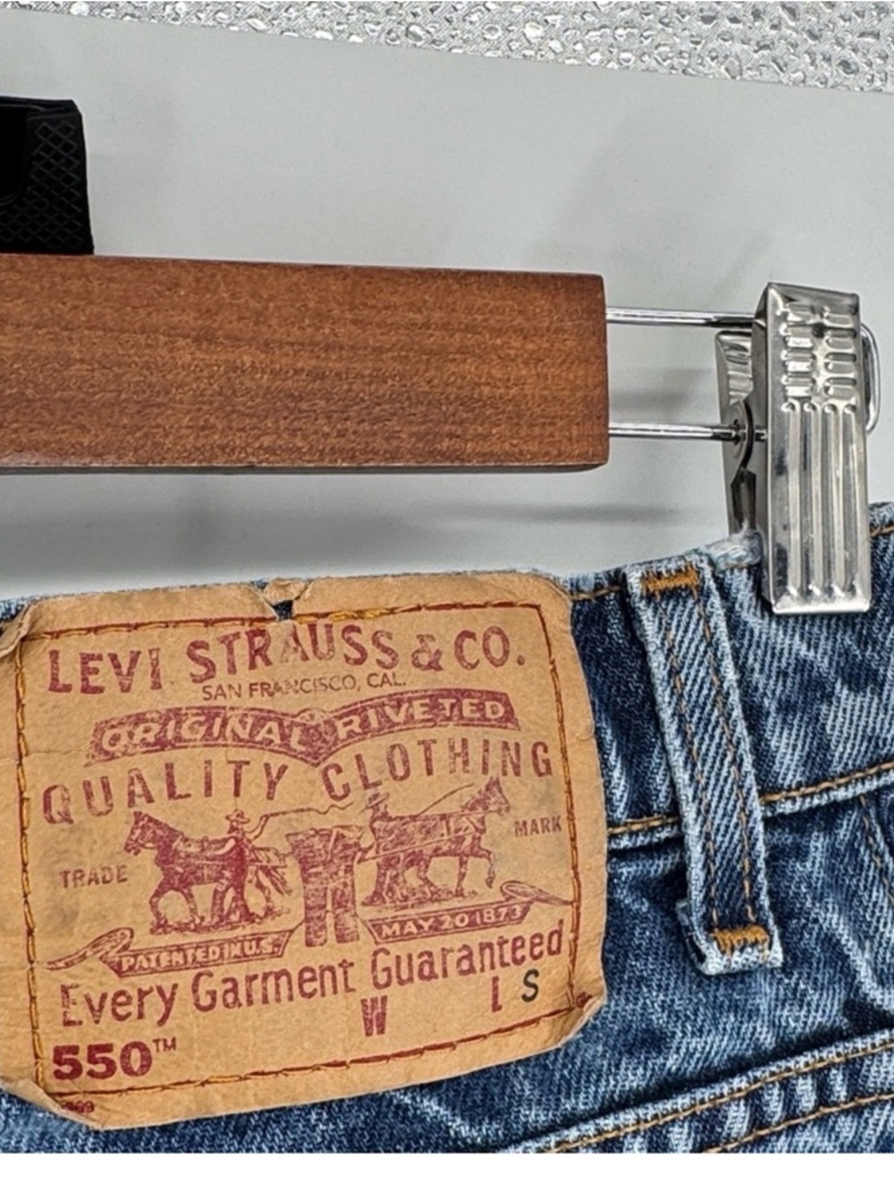 Levi's 550 Vintage Mom Jean Relaxed Fit Tapered
Leg Women's Size 8S Denim Jeans - Picture 5 of 11
